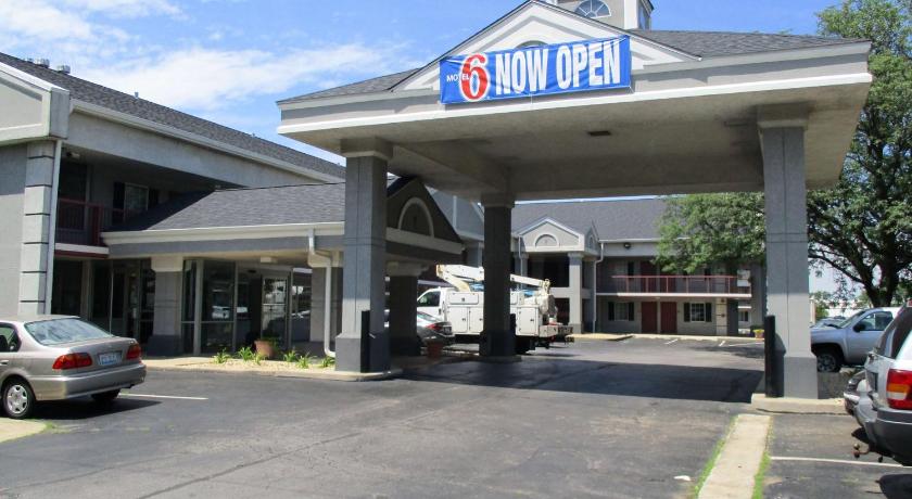 Motel 6-Alsip, IL