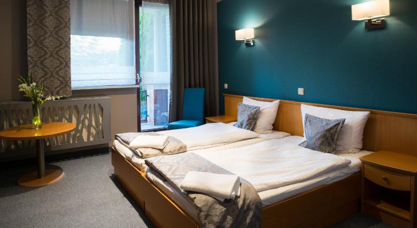 クレシュチョフ Hotel Restauracja Tawerna Gliwice 2つ星 ホテル 客室