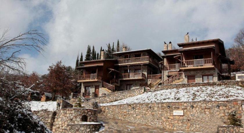 佩内奥斯 Suites Efharis Filoxenon 4星级 民宿 餐厅