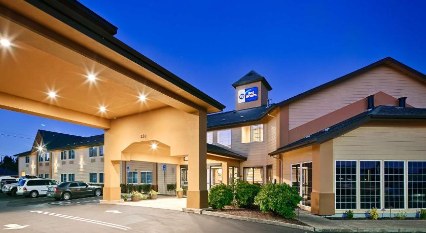 Best Western Dallas Inn and Suites