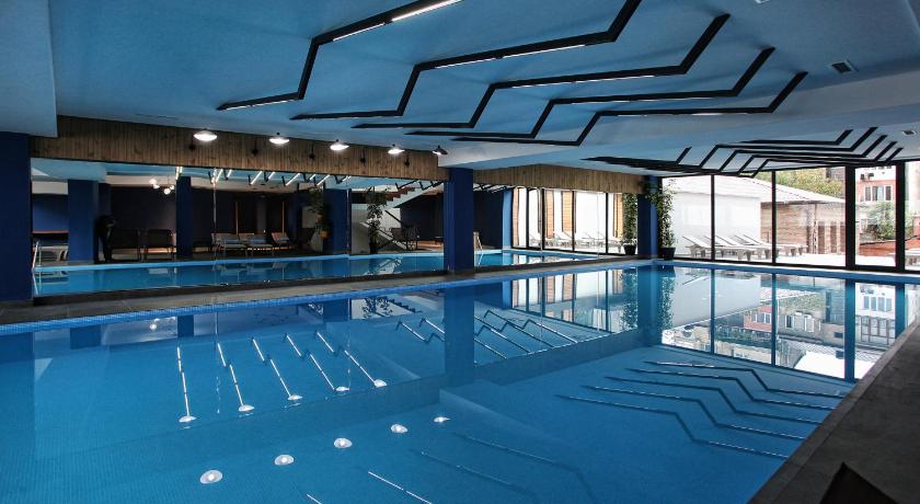 L.M Club Hotel photo