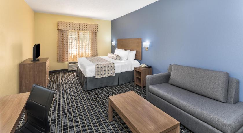 Days Inn & Suites by Wyndham Union City