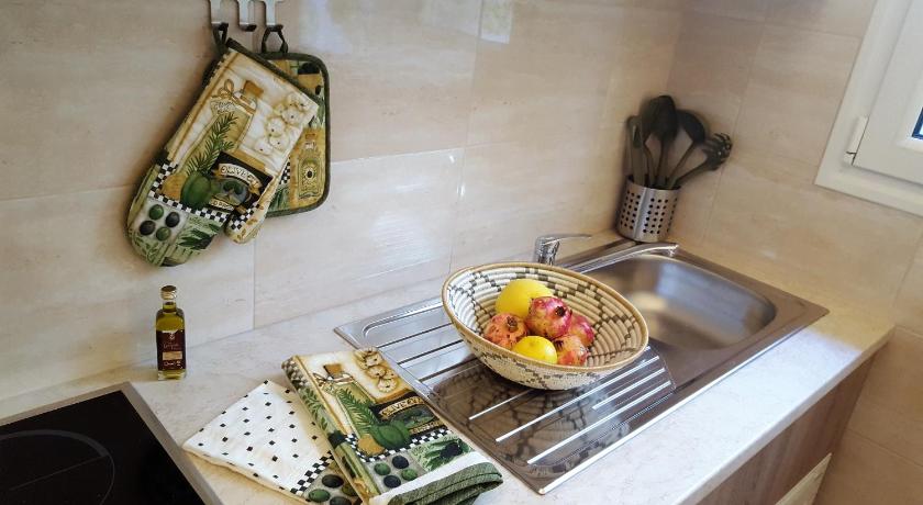 Acropolis Heart - image 10