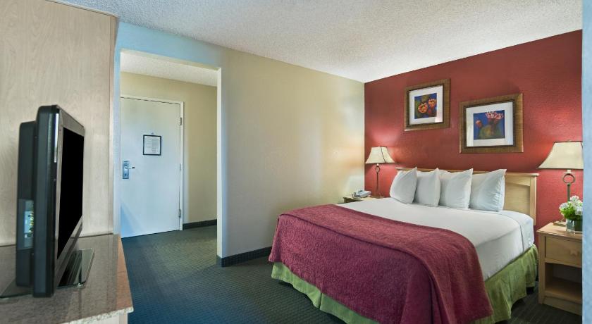 Oxford Inn & Suites Lancaster