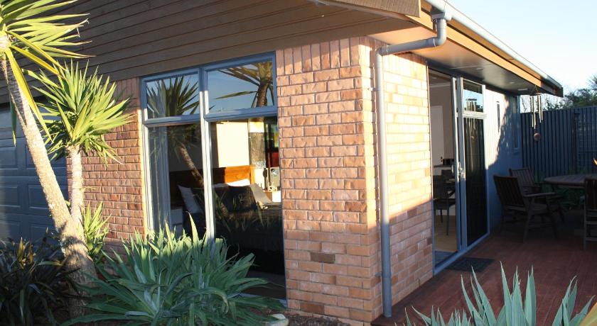 Modern BNB unit with Wifi and Breakfast photo