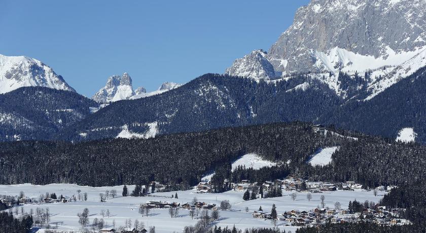 Chalet Alm Planai photo