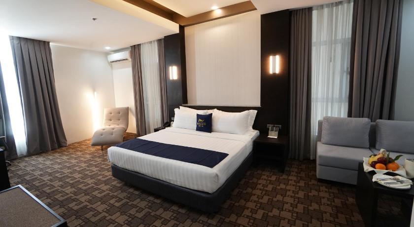 Image of Premiere Suite 6