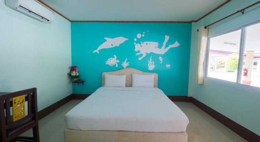 ブリーラム A Nice Resort 3つ星 ホテル スイート