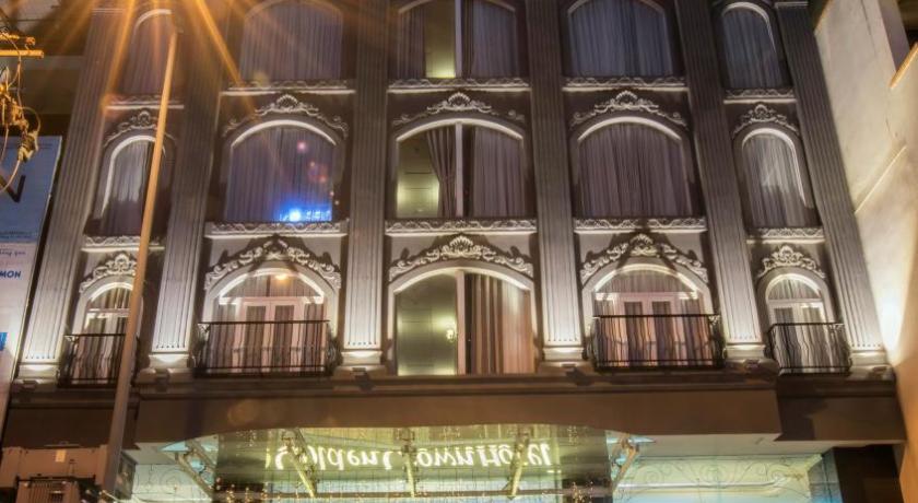 Golden Crown Hotel Saigon photo
