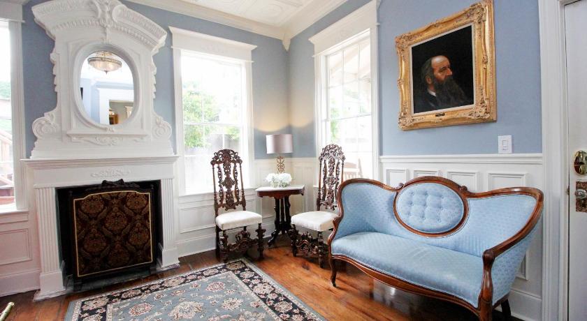 The Dahlonega Square Hotel & Villas photo