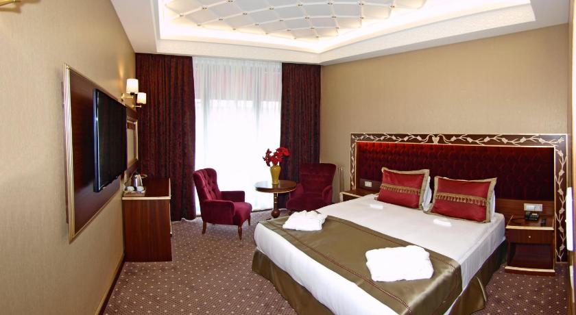 MB Deluxe Hotel photo