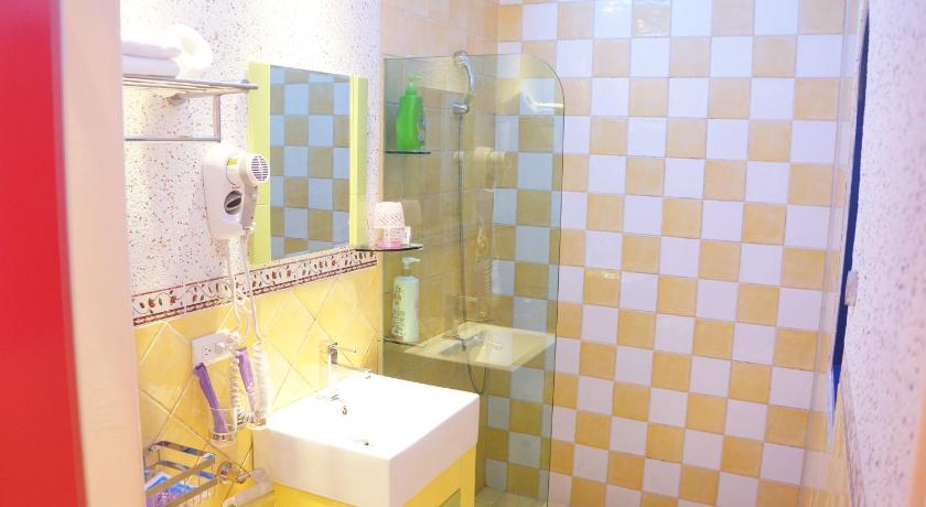 Rainbow BnB - image 45