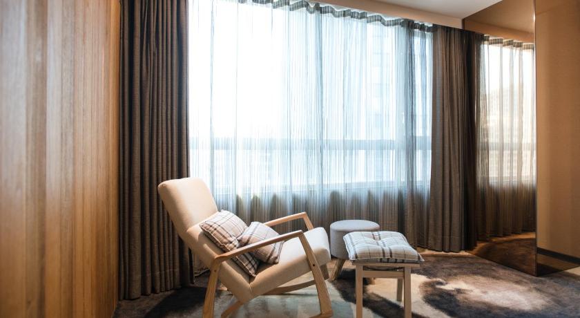 Image of Executive Suite King 9