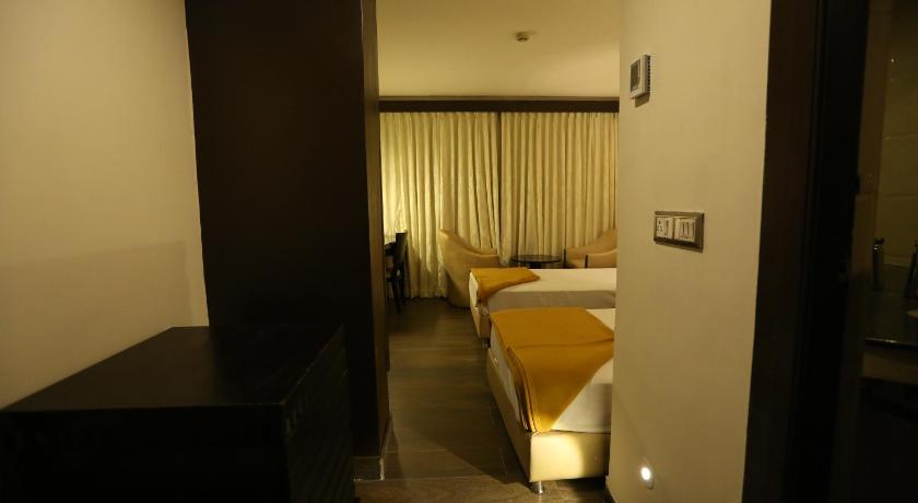 Hotel La Castle photo