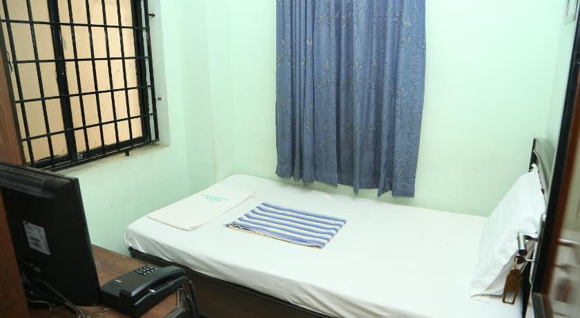 Image of Single Room with Bathroom 0