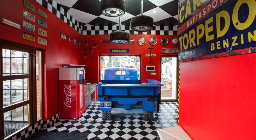 Retro hotel Garage — Hotel in Ostrava