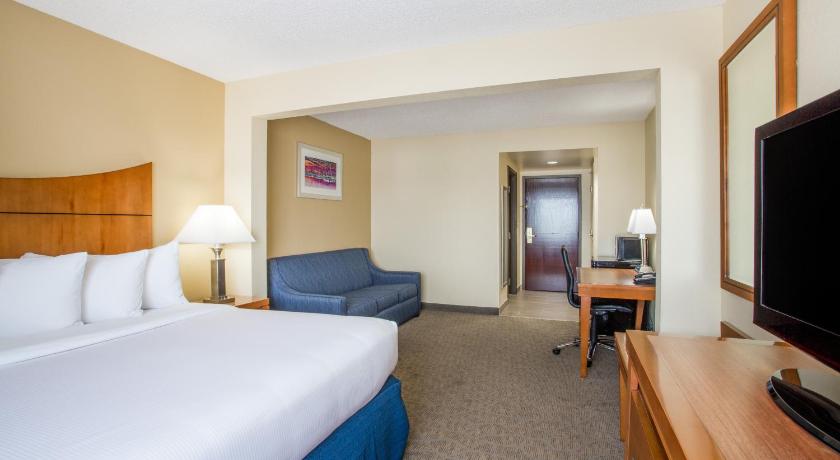 Wingate by Wyndham Convention Ctr Closest Universal Orlando