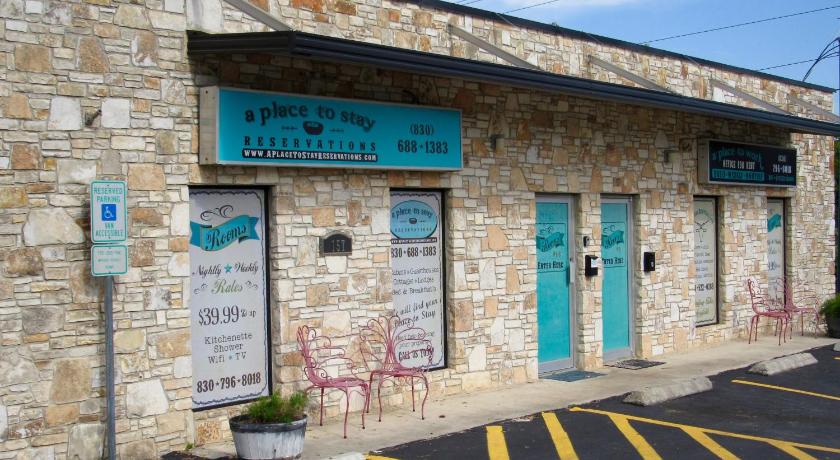 A Place to Stay — Hotel in Bandera (TX)
