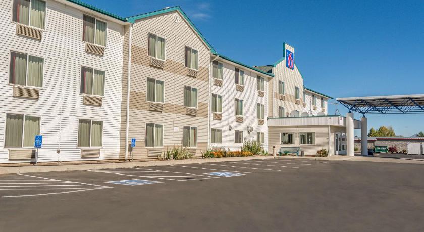 Motel 6-Redmond, OR