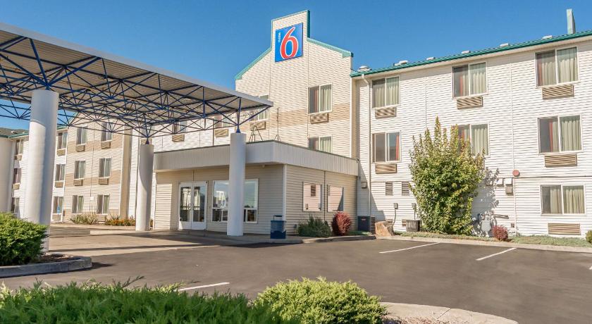 Motel 6-Redmond, OR