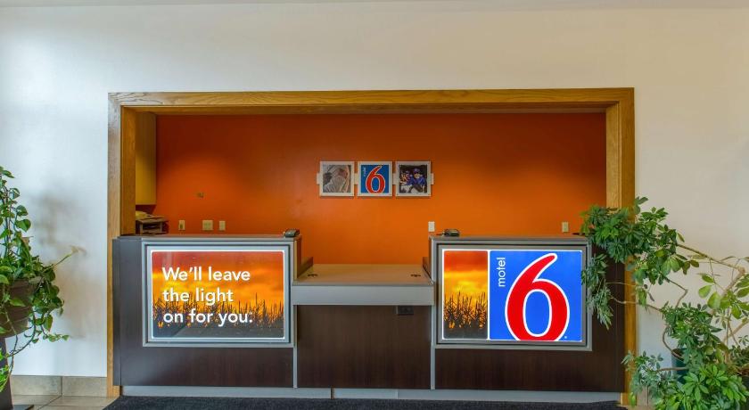 Motel 6-Baraboo, WI - Lake Delton