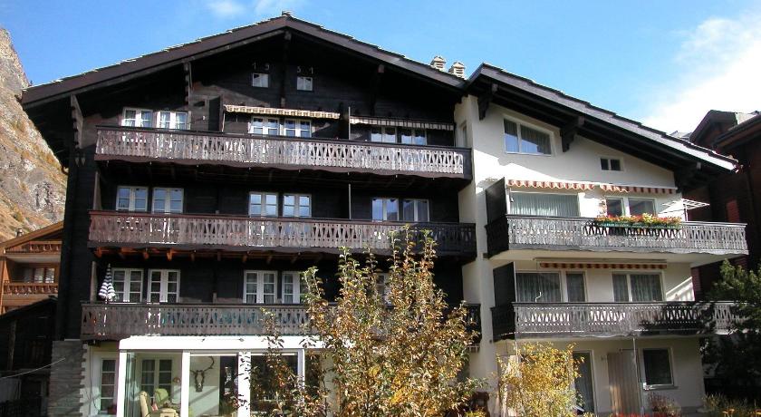 Chalet Bergkristall — Hotel in Zermatt
