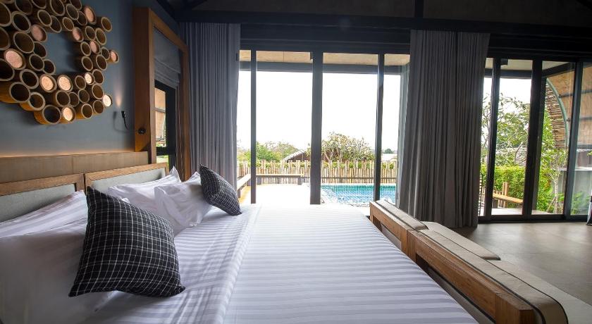 Image of Suite with Private Pool 4