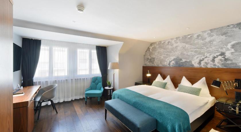 Image of Standard Suite 1