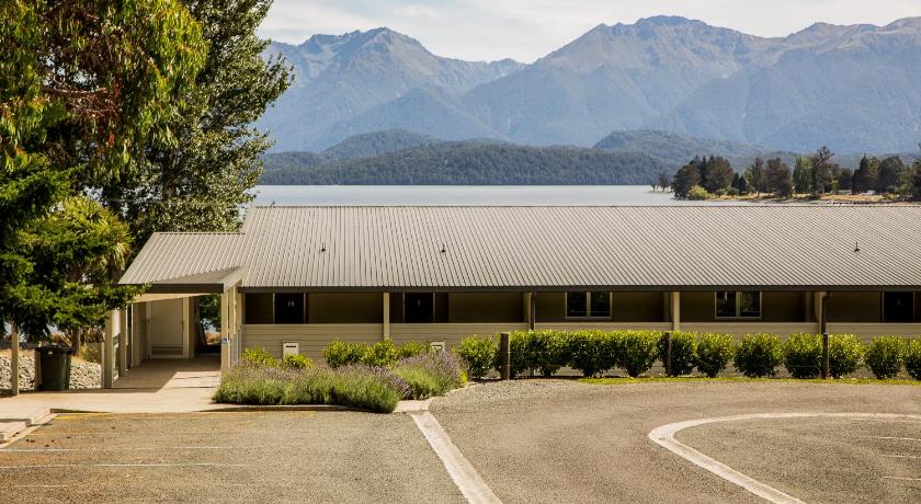 Marakura Deluxe Motel photo