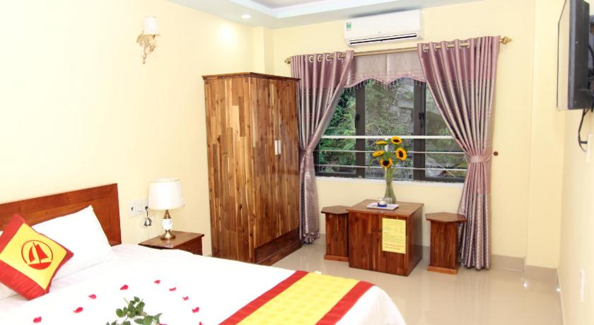 Image of Twin Room 1