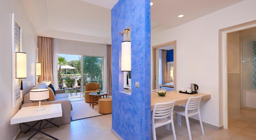 Family Suite - Golf View & Balcony 이미지 6