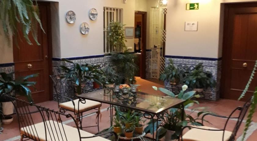Pension Dona Trinidad photo