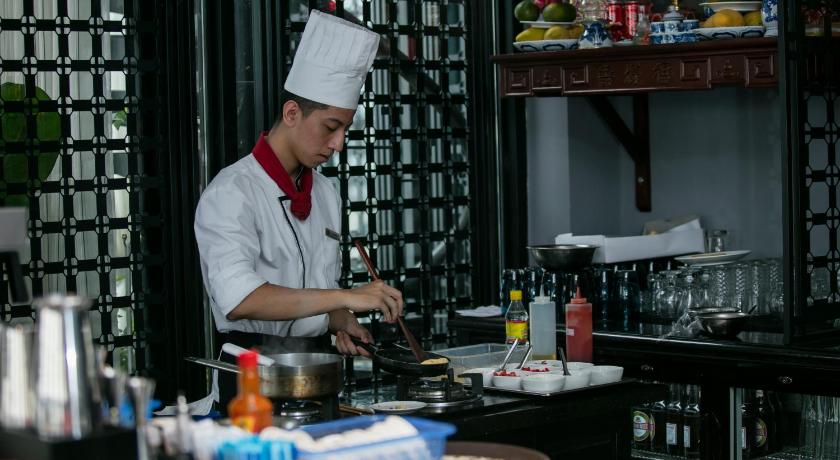 ハノイ La Sinfonia Majesty Hotel and Spa 4つ星 ホテル 眺望