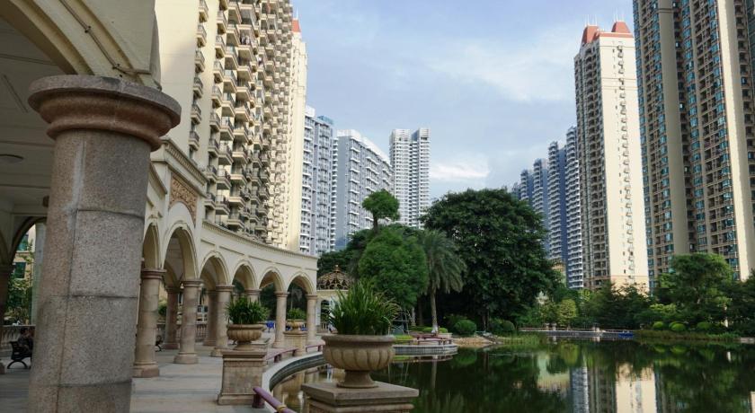 Beihai Golf Vacation Apartment — Hotel in Beihai