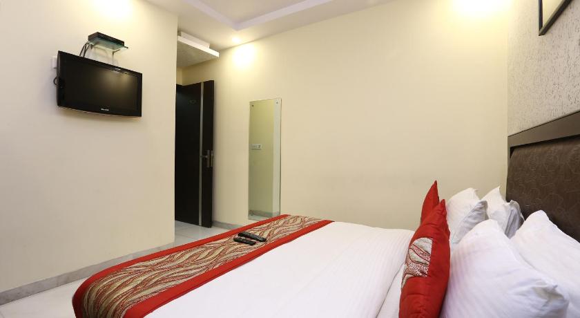 Hotel Rupam Kingston Park