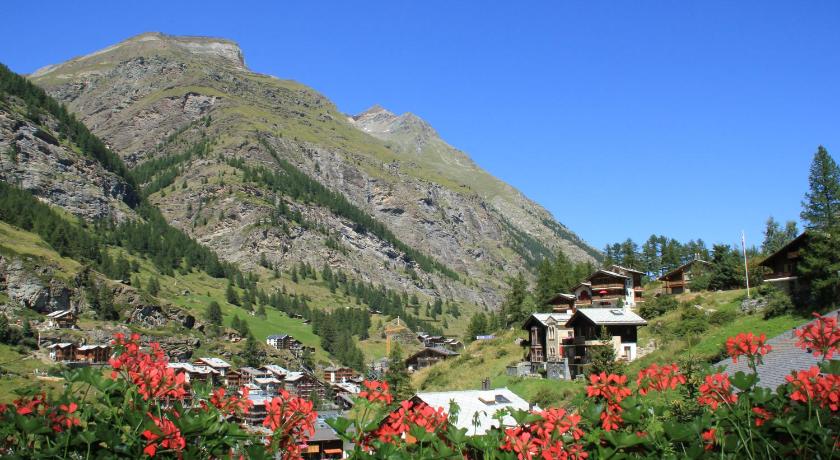 Haus Pan photo