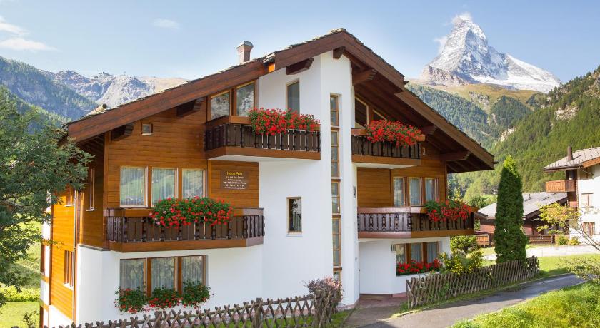 Haus Pan photo