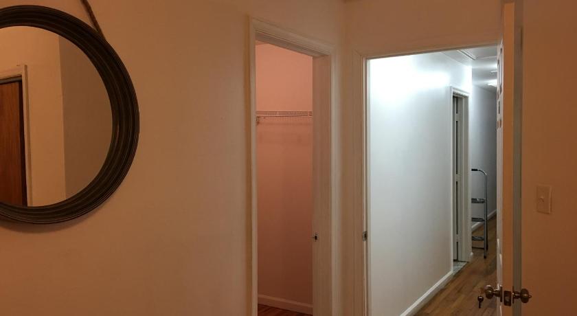 Mojoy Homesuites At Runyon photo