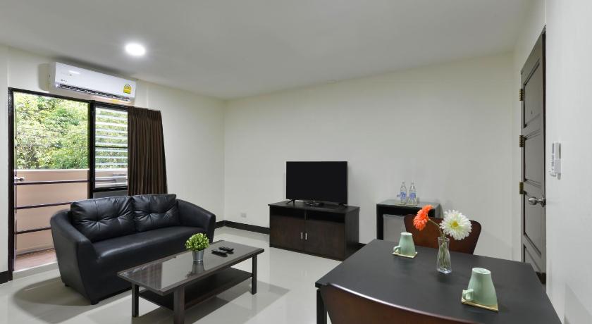 Image of Deluxe Suite 4