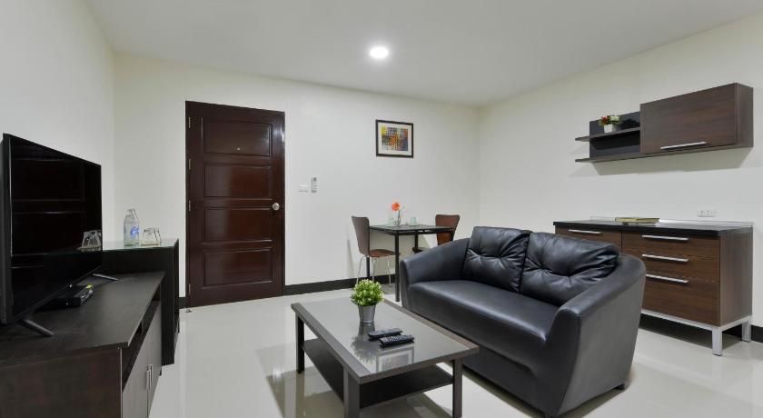 Image of Deluxe Suite 6