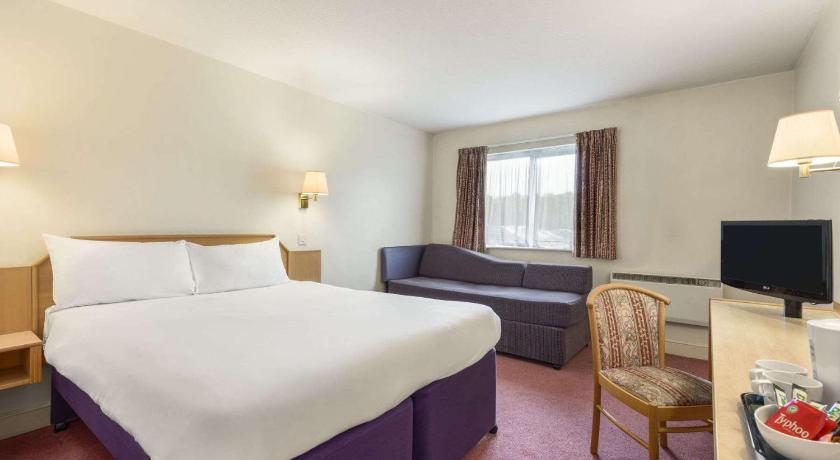 Days Inn by Wyndham Chesterfield Tibshelf