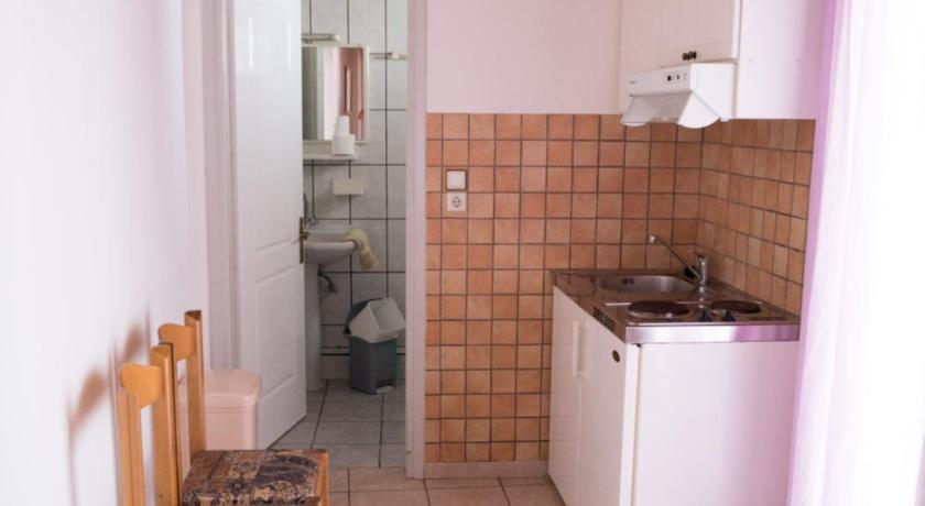 Image of Apartment with Garden View 8