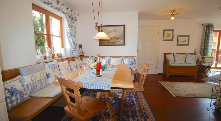 Himmelschlosschen & Chalet Rose photo