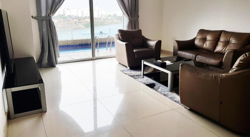 Image of 3-Bedroom Executive Apartment with Private Pool B 4