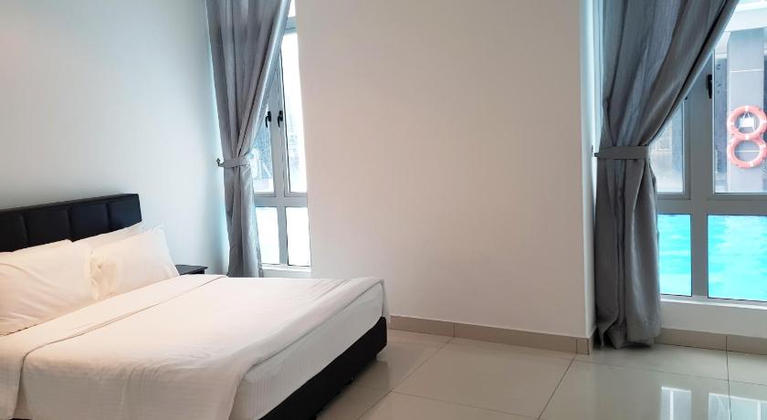 Image of 3-Bedroom Executive Apartment with Private Pool B 6