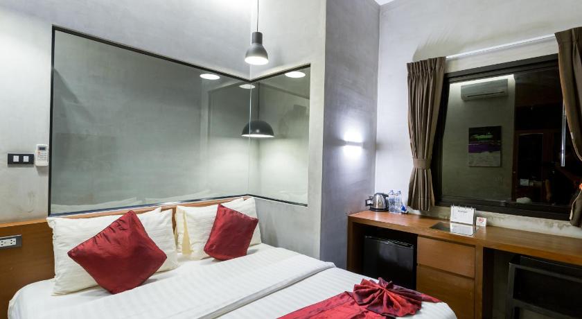 Image of Deluxe Room 7