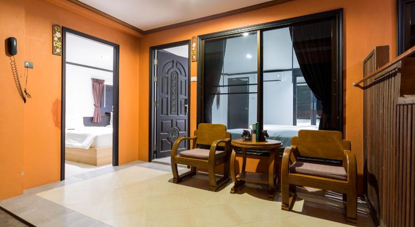 Image of Family Room 7