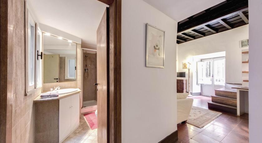 Campo Dei Fiori Stunning And Quiet - image 11