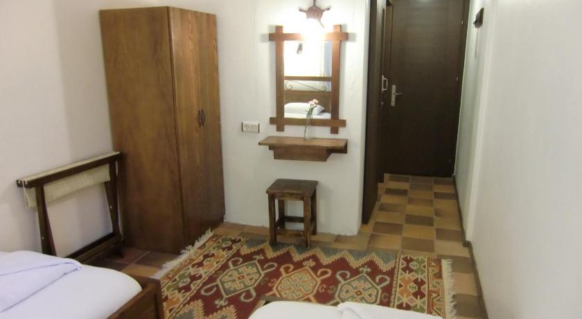 Hotel Happy Caretta photo