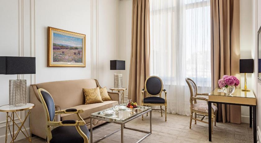 รูปของห้องเอ็กเซ็กคูทีฟสวีทเเบบหนี่งห้องนอน (Executive One-Bedroom Suite) 3